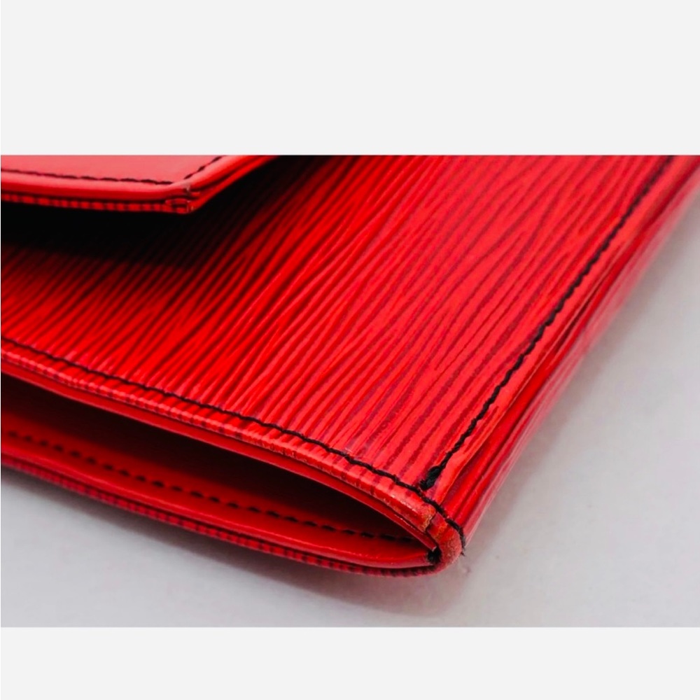 ❤️🔥Auth Louis Vuitton Red Clutch Bag /Shoulder bag converted - Picture 8 of 17